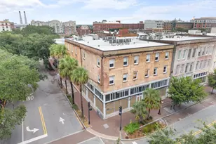 310 W Broughton St, Savannah, GA 31401 - Photo 17