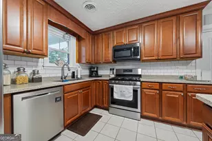 121 E Montego Ct NW, Milledgeville, GA 31061 - Photo 13