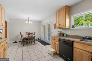 201 Lasso Ln, Clayton, GA 30525 - Photo 11