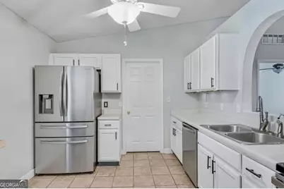 261 Pine Bluff Drive, Kingsland, GA 31548 - Photo 9