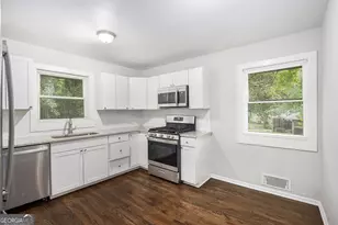 1753 Detroit Ave NW, Atlanta, GA 30314 - Photo 9