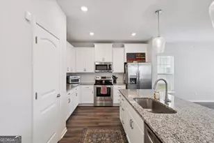 225 Flagler Dr, Savannah, GA 31419 - Photo 19