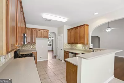 8004 Larksview Drive, Fairburn, GA 30213 - Photo 15