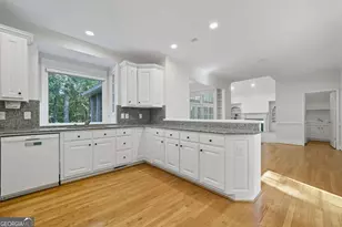 13540 Providence Lake Dr, Alpharetta, GA 30004 - Photo 21