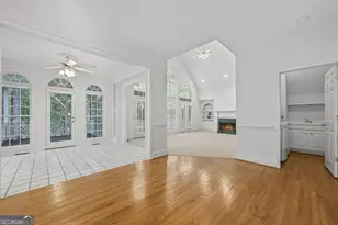 13540 Providence Lake Dr, Alpharetta, GA 30004 - Photo 25