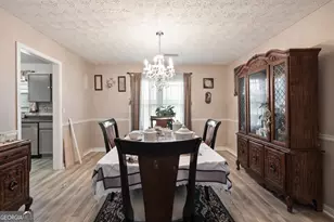 7992 Browning Dr, Lithonia, GA 30058 - Photo 9