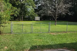 213 Pinehurst Dr, Dublin, GA 31021 - Photo 3