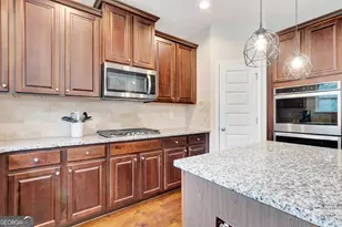 180 Charleston Dr, Senoia, GA 30276 - Photo 19