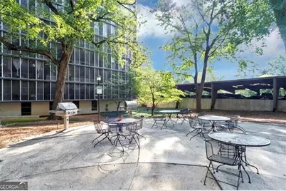 3060 Pharr Court North NW #423, Atlanta, GA 30305 - Photo 31