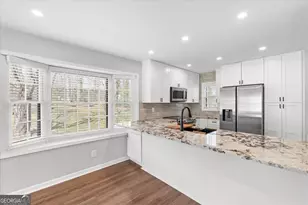 541 North White St, Carrollton, GA 30117 - Photo 7