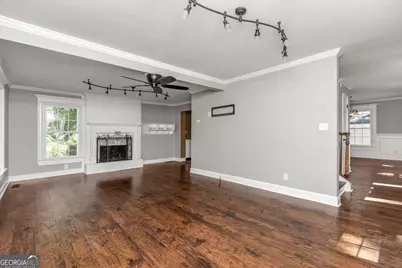 305 Tarrasa Drive, Warner Robins, GA 31088 - Photo 9