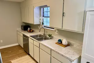 403 Fieldstone Rd, Warner Robins, GA 31093 - Photo 5