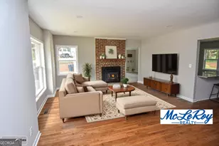 821 Bel Air Cir, Griffin, GA 30224 - Photo 9