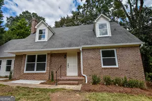 821 Bel Air Cir, Griffin, GA 30224 - Photo 7