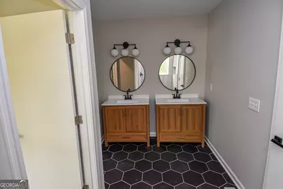 821 Bel Air Circle, Griffin, GA 30224 - Photo 21