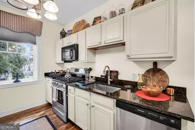 17 E 37th Street #12, Savannah, GA 31401 - Photo 31