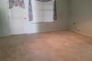 6847 Oak View Ct, Riverdale, GA 30274 - Photo 15