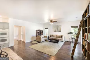 1979 Dent Dr, Musella, GA 31066 - Photo 13