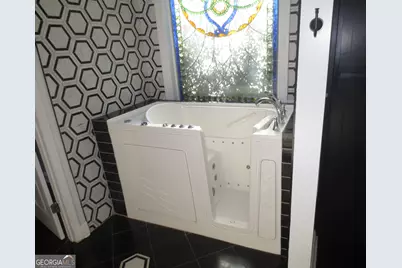 184 Giles Road, Warner Robins, GA 31093 - Photo 9