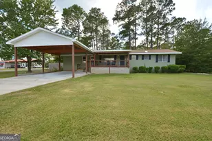 228 Legion Dr, Eastman, GA 31023 - Photo 1