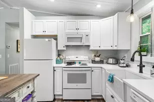 270 Hiawassee River Rd, Brasstown, NC 28902 - Photo 9