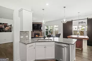 221 Ellis Ln, Woodstock, GA 30189 - Photo 9