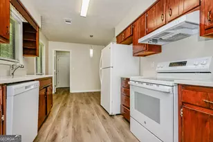 2140 Teri Ln SE, Conyers, GA 30013 - Photo 5