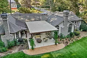 1905 Gainsborough Dr, Atlanta, GA 30341 - Photo 9