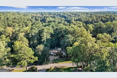 1905 Gainsborough Drive, Atlanta, GA 30341 - Photo 7