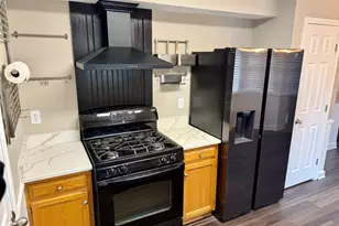 25 Peeks Ct, Senoia, GA 30276 - Photo 3