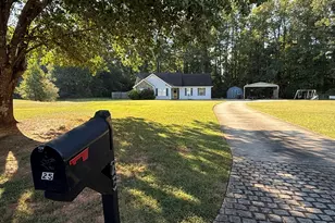 25 Peeks Ct, Senoia, GA 30276 - Photo 3