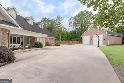 32 Willow Lake Drive, Warner Robins, GA 31093 - Photo 29