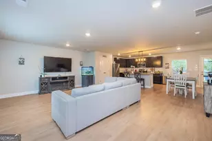 125 S Meadows Ridge Dr, Grantville, GA 30220 - Photo 7