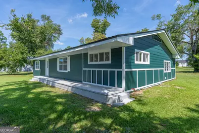 210 W Graham Street, McRae-Helena, GA 31055 - Photo 3