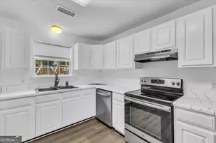 304 E Tietgen St, Pooler, GA 31322 - Photo 13