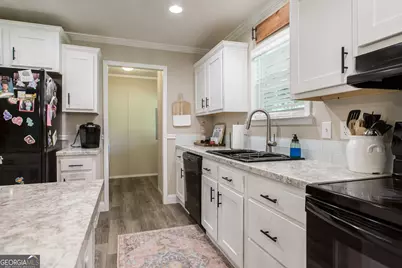 2702 Ware Street, Blackshear, GA 31516 - Photo 13