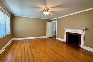 324 N Rhodes St, Union Point, GA 30669 - Photo 17