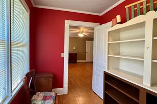 324 N Rhodes St, Union Point, GA 30669 - Photo 27