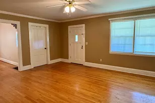 324 N Rhodes St, Union Point, GA 30669 - Photo 13