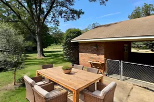 324 N Rhodes St, Union Point, GA 30669 - Photo 87