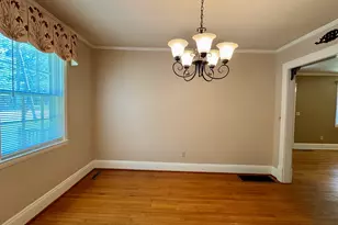 324 N Rhodes St, Union Point, GA 30669 - Photo 19