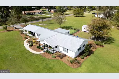 144 Yardley Avenue, Baxley, GA 31513 - Photo 1