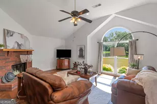 825 S Bethany Rd, Locust Grove, GA 30248 - Photo 9