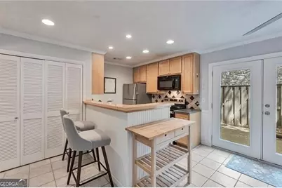 8 Arpege Way NW, Atlanta, GA 30327 - Photo 3