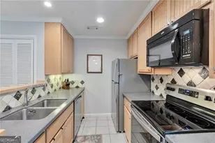 8 Arpege Way NW, Atlanta, GA 30327 - Photo 5