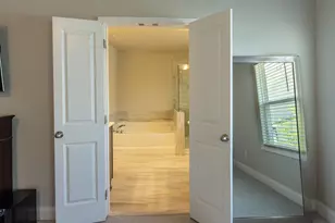 360 Hayden Cir, Woodstock, GA 30189 - Photo 17