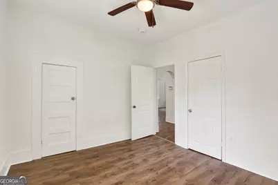 705 E 32nd Street, Savannah, GA 31401 - Photo 13