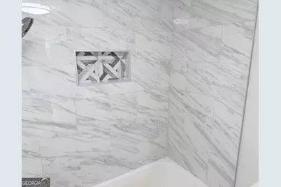 737 E 37th Street, Savannah, GA 31401 - Photo 15