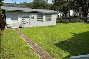 737 E 37th St, Savannah, GA 31401 - Photo 31