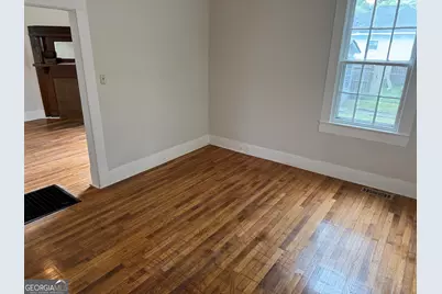 737 E 37th Street, Savannah, GA 31401 - Photo 5